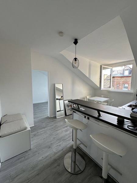 NEU *Paul & Partner* WOHNUNG IN ZENTRALER LAGE WIESBADENS !